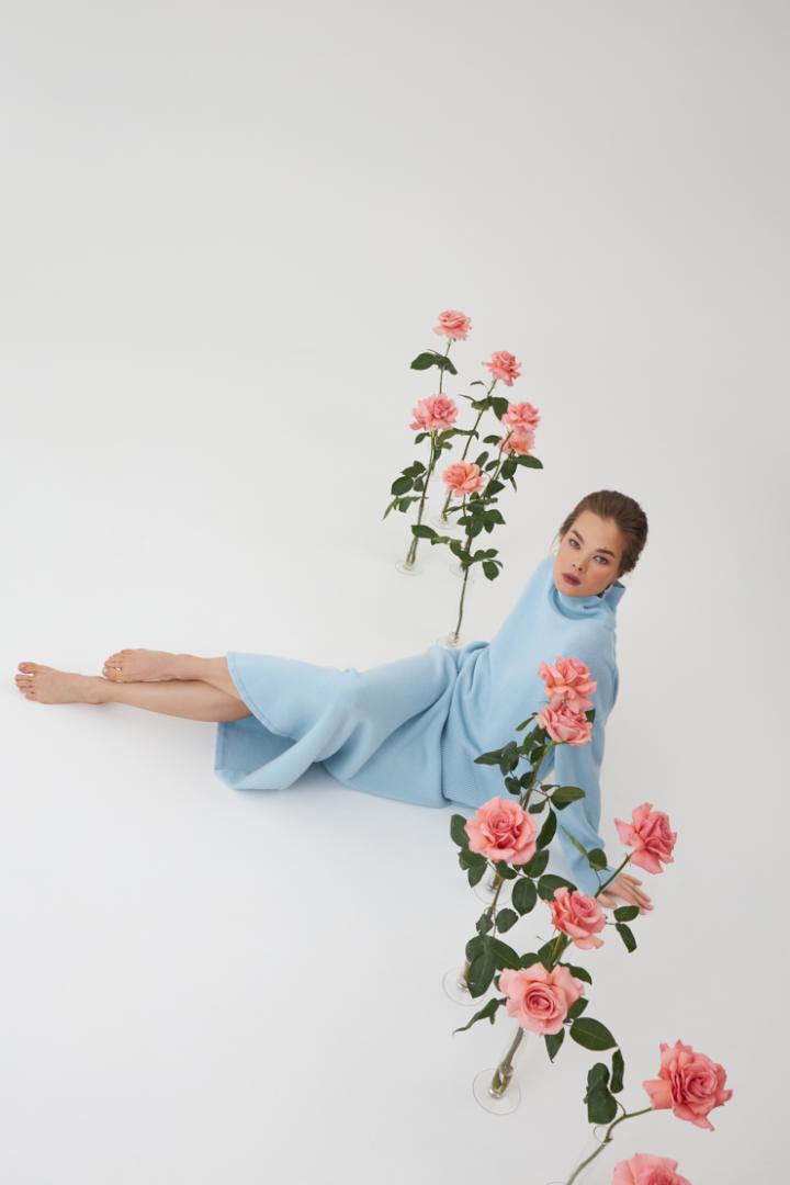 Свитер из кашемира с высоким воротом "Шепот Неба"