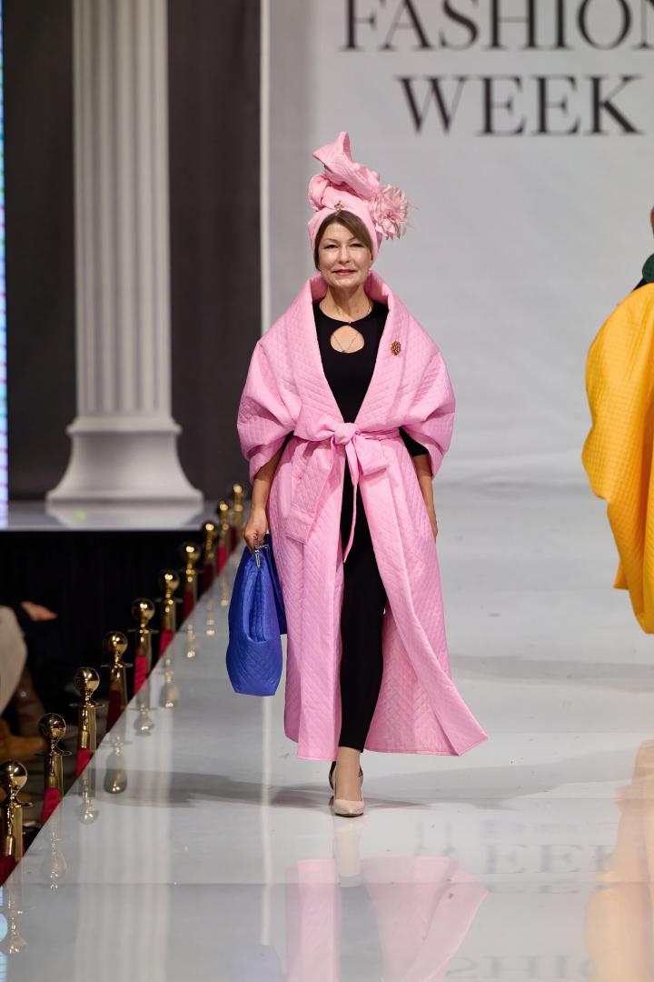 Накидка-палантин стеганная розовая