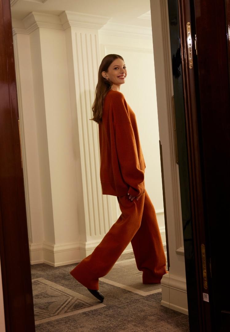 Брюки с манжетами из кашемира "Терракотовый Закат"