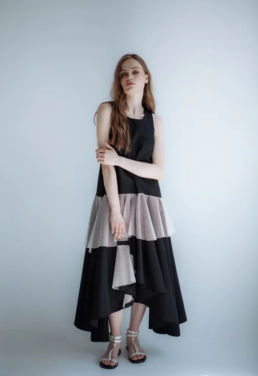 Черное платье волан-сетка