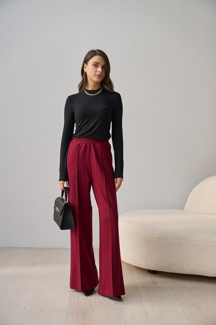 Бордовые брюки палаццо