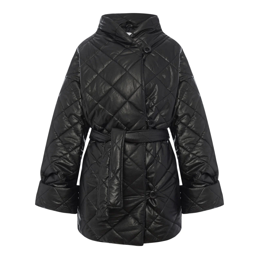  Черная куртка приталенного силуэта "Заманчивые обещания"