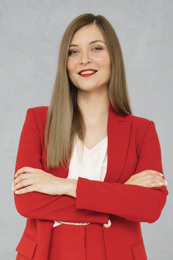 Елена Михайлова Елена Михайлова