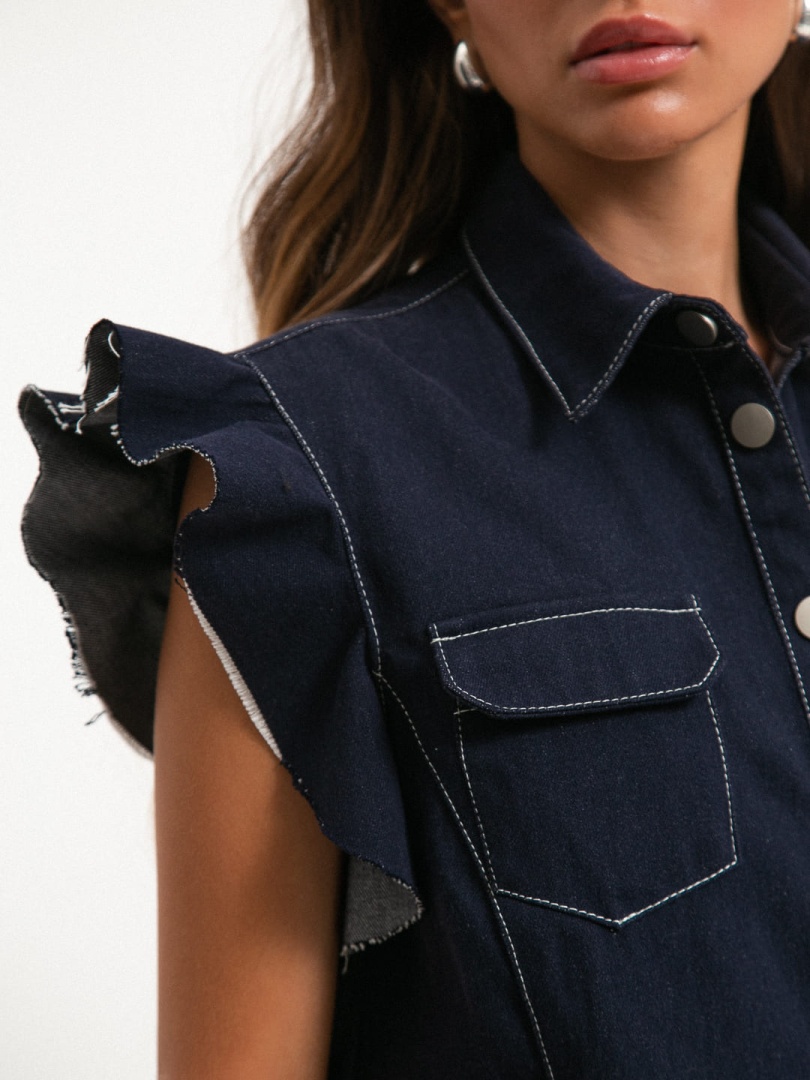 Жилет из вареного денима