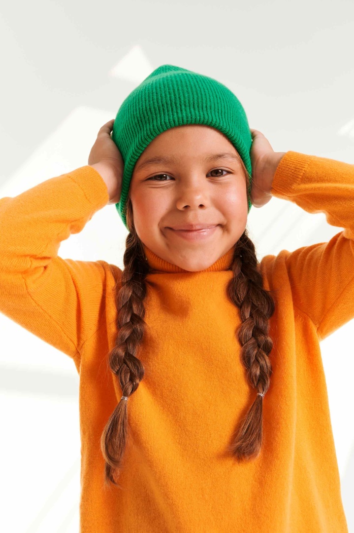 Шапка из кашемира детская "Майская Зелень"