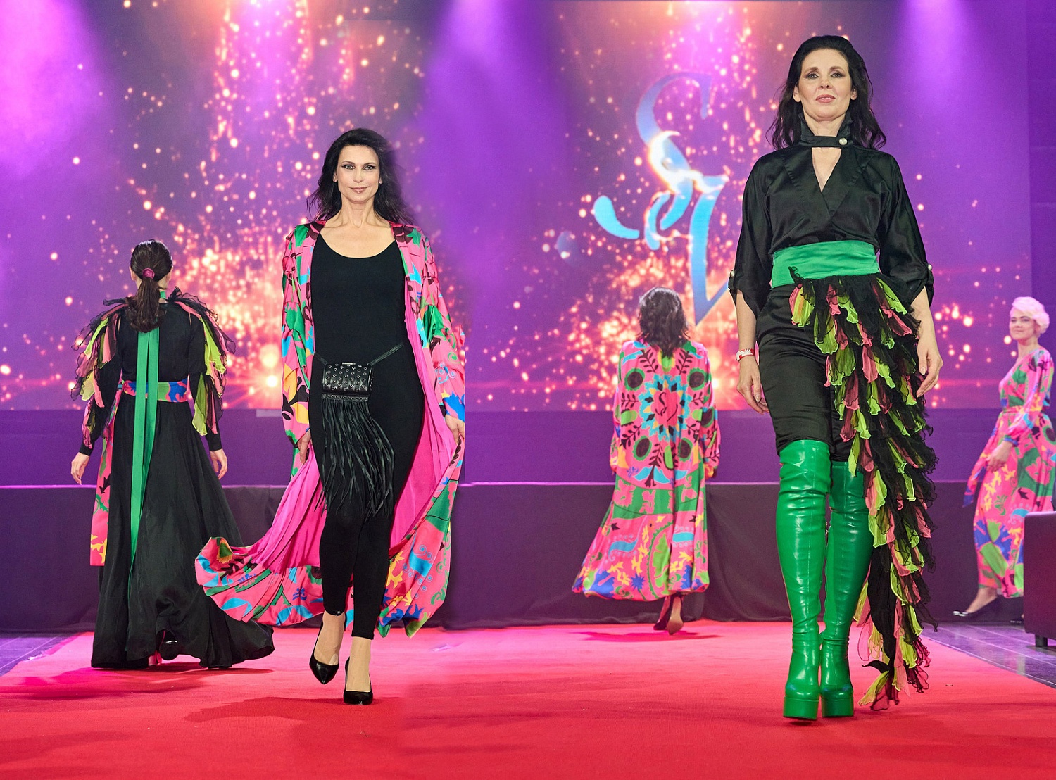 IV Фестиваль “Красивый бизнес России - МОДА.МУЗЫКА.КИНО” зажег новые звезды артистов, дизайнеров и предпринимателей 