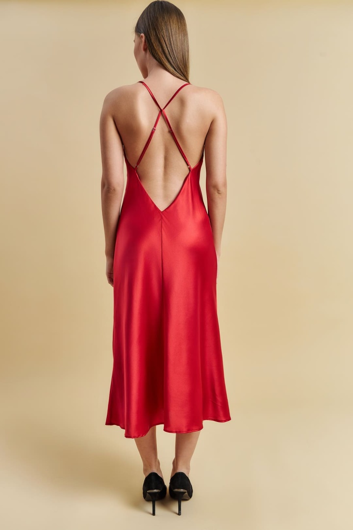 Платье из натурального шелка