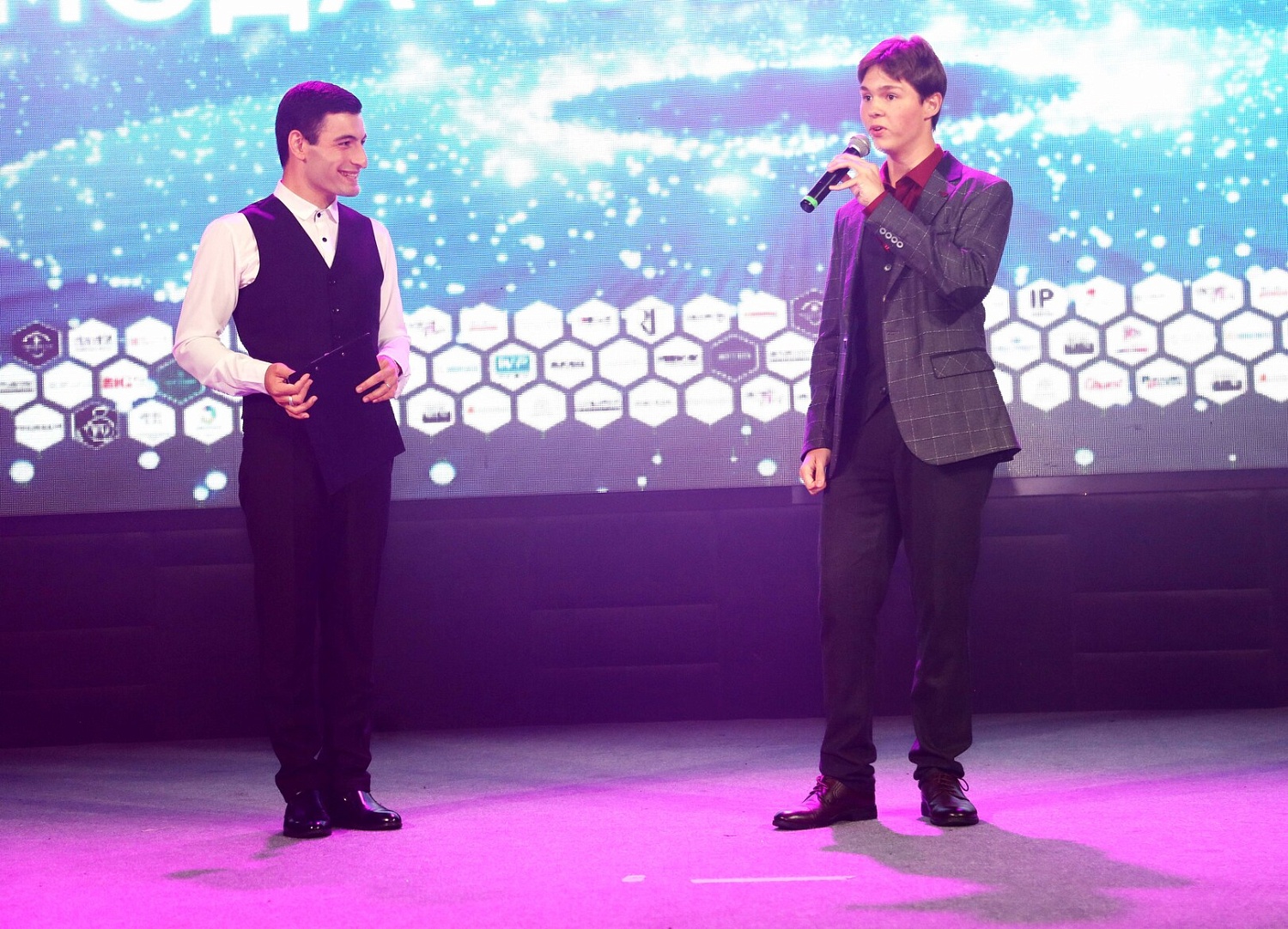 IV Фестиваль “Красивый бизнес России - МОДА.МУЗЫКА.КИНО” зажег новые звезды артистов, дизайнеров и предпринимателей 