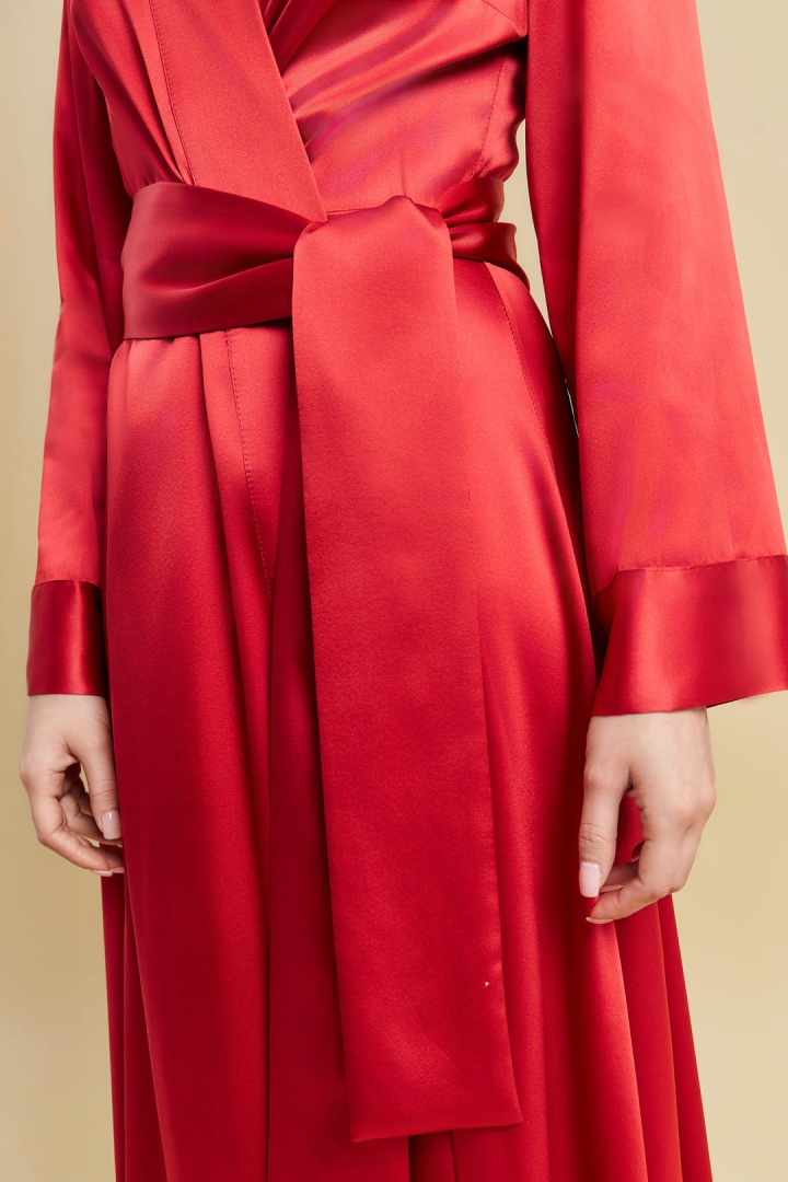 Халат из натурального шелка