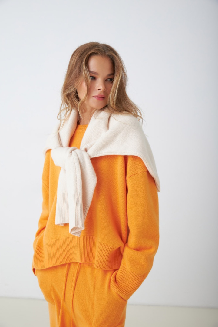 Свитер из кашемира "Сочный Абрикос"