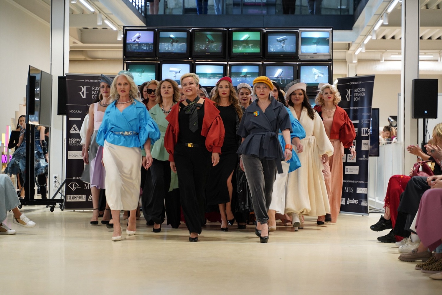 Показ мод от продюсерского центра «ГРАНИ» в рамках фестиваля 18 мая 2024 RFFest