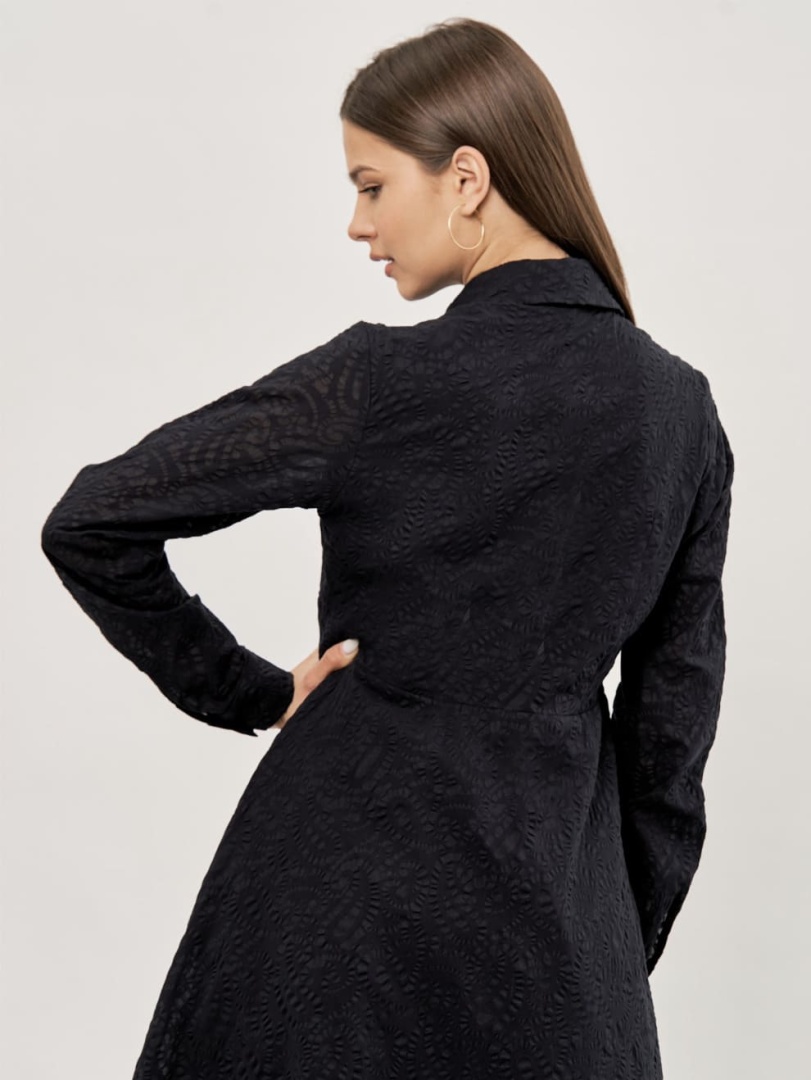 Платье из чёрного ажурного хлопка