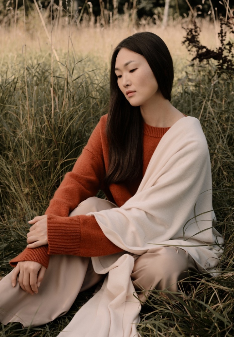 Свитер из кашемира "Терракотовый Закат"