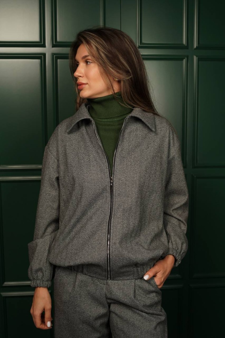 Дуэт с бомбером в сером цвете