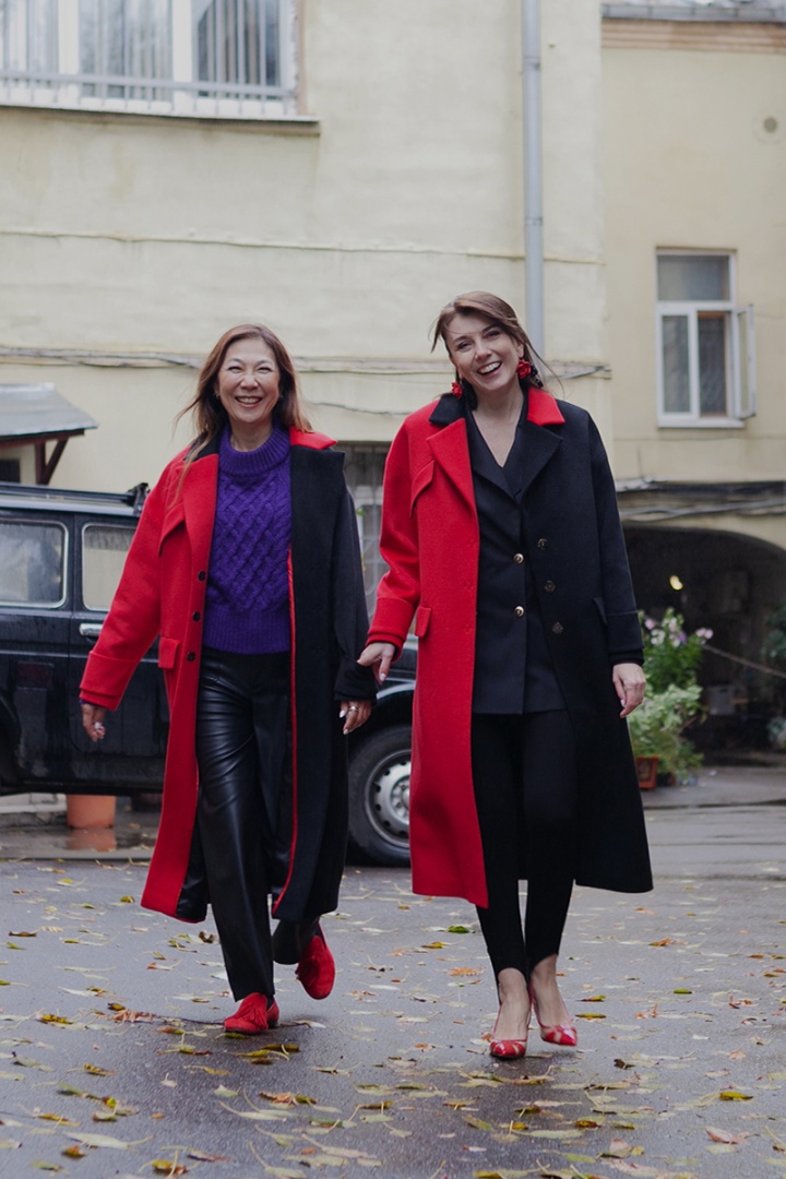 Пальто Севилья красно-чёрное