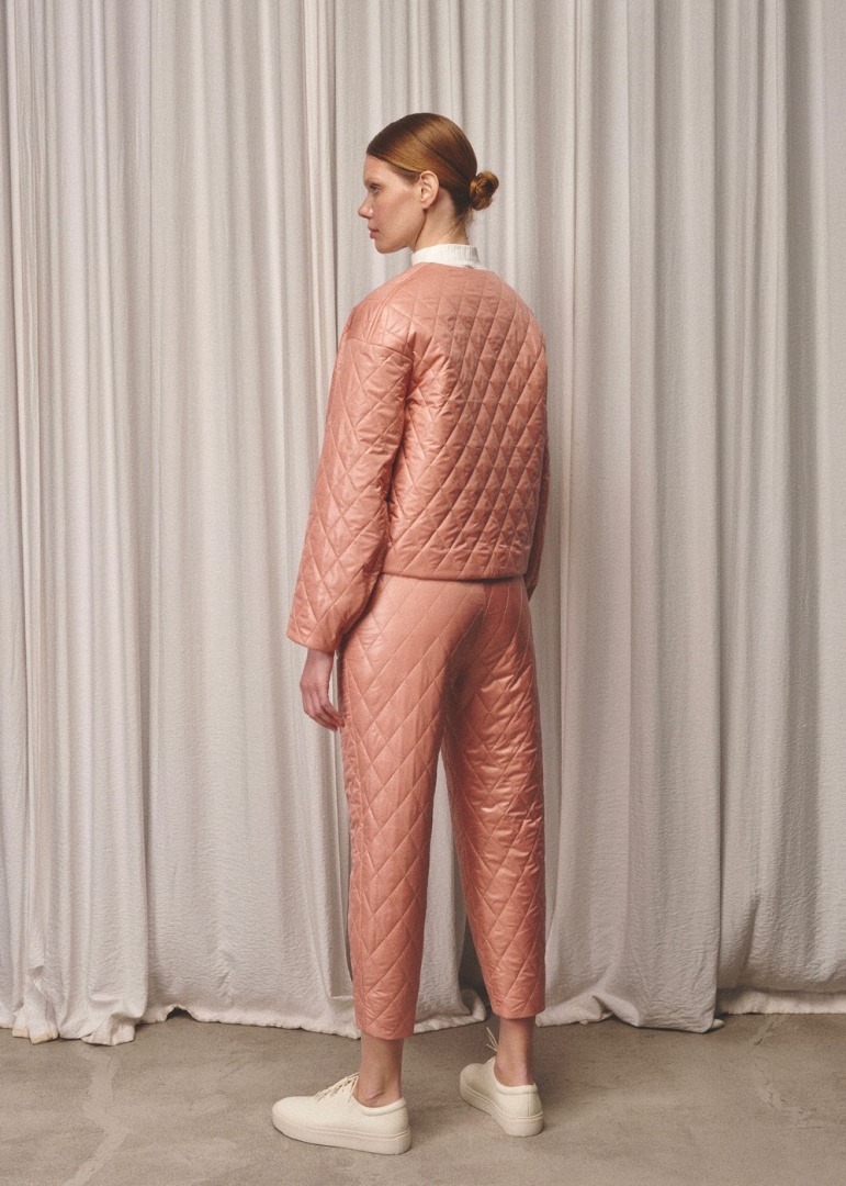 Стеганый бомбер