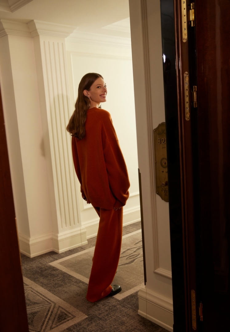 Брюки с манжетами из кашемира "Терракотовый Закат"