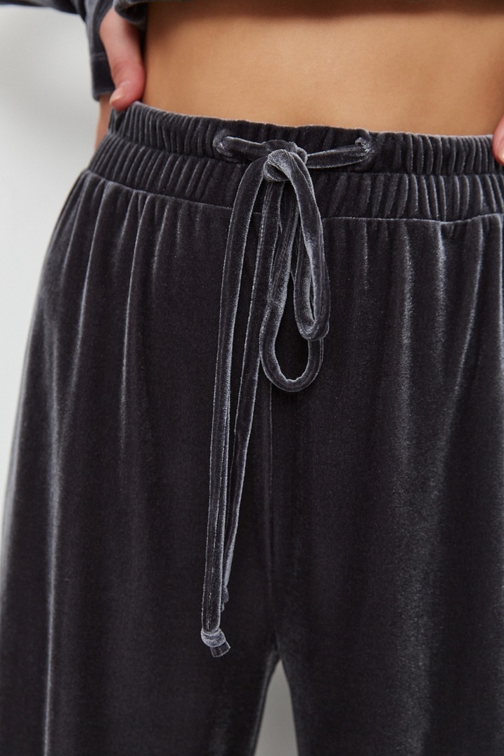 Брюки из велюра