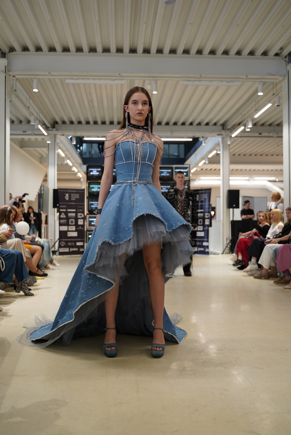 Показ мод от продюсерского центра «ГРАНИ» в рамках фестиваля 18 мая 2024 RFFest