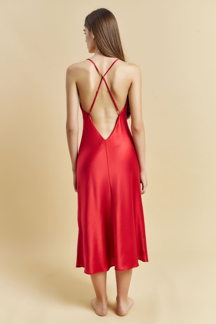 Платье из натурального шелка